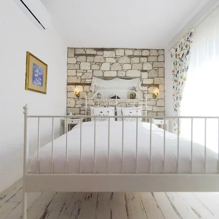 Morisi Butik Otel Alaçatı