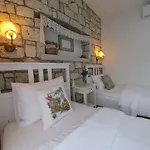 Morisi Butik فندق ألاتشاتي
