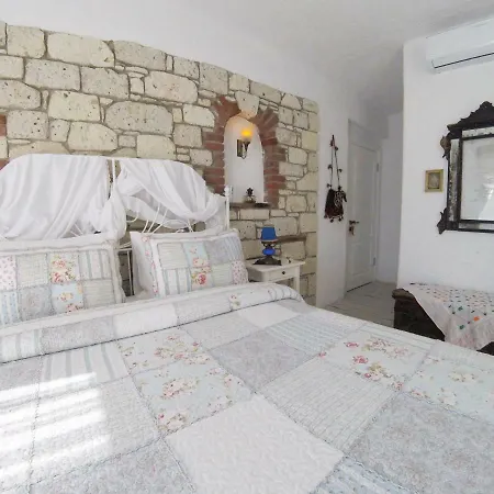 Morisi Butik Hotel *